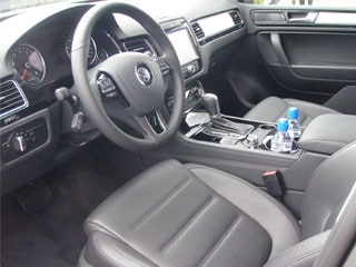 2011 Vaolkswagen Touareg Interior