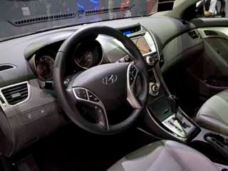 2011 Hyundai Elantra interior