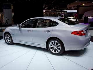 2012 infiniti M hybrid