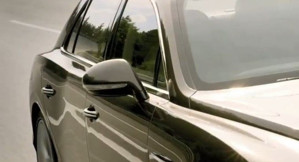 2014-bentley-flying-spur-teaser-image-side-detail-600-001
