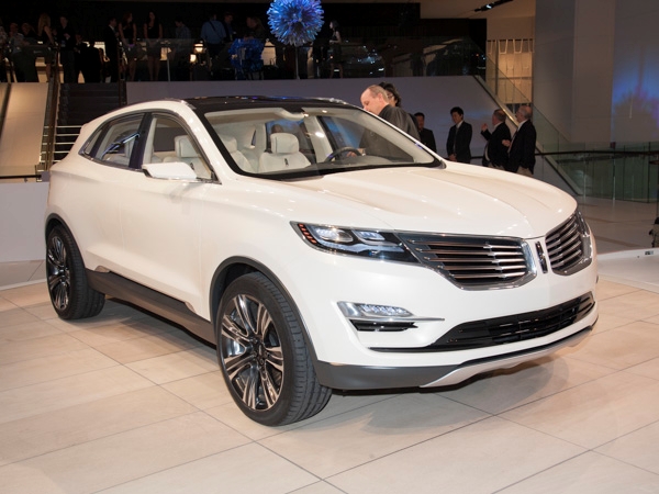 lincoln-mkc-concept-(12)-600-001