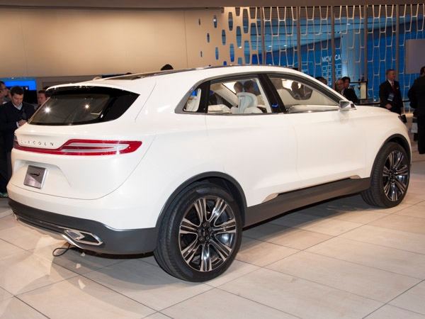 lincoln-mkc-concept-(9)-600-001