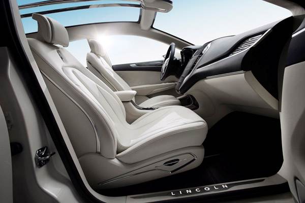 lincolnmkcconcept_27_hr-600-001