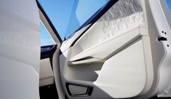 lincolnmkcconcept_58_hr-600-001