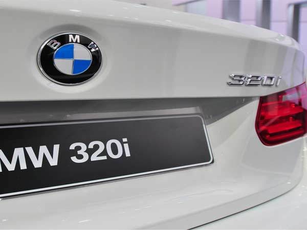 2013_bmw_320i_1-600-001