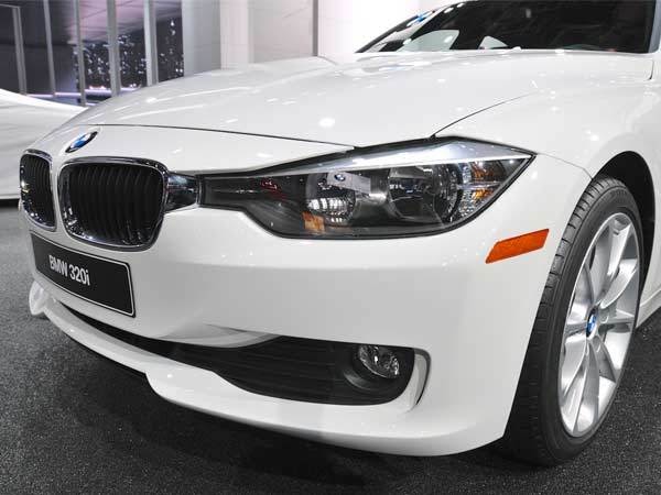 2013_bmw_320i_5-600-001