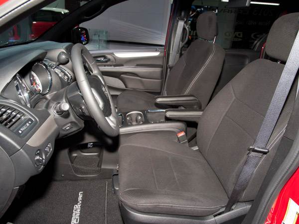2013-dodge-grand-caravan-(6)-600-001
