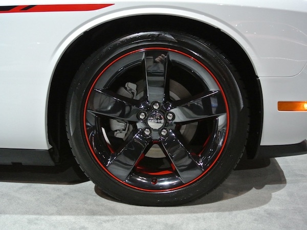 dodge-challenger-redline-(3)-600-001