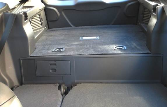 2013-ford-c-max-energi-rear-seat-folded-look-back--battery-pack1-(1)-600-001