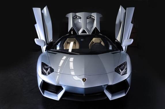 aventador_roadster_8-600-001