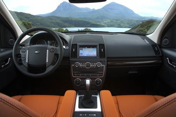 lr_2013-land-rover-lr2_01-600-001