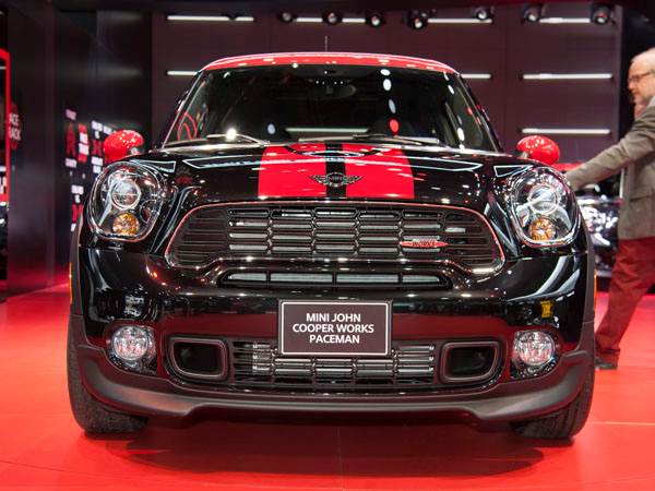 2013-mini-cooper-jcw-paceman-(9)-600-001