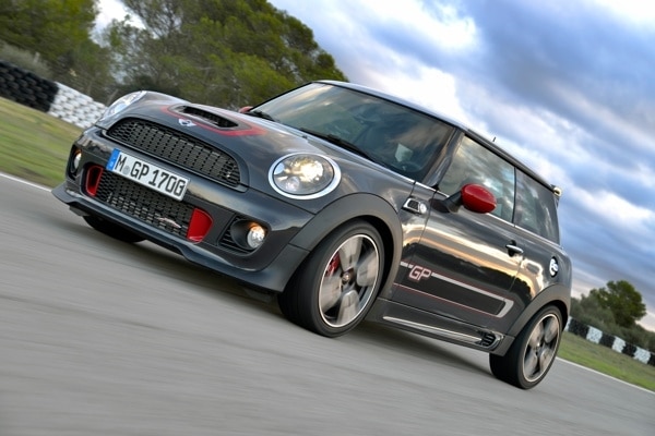 02_mini_jcw_gp-600-001
