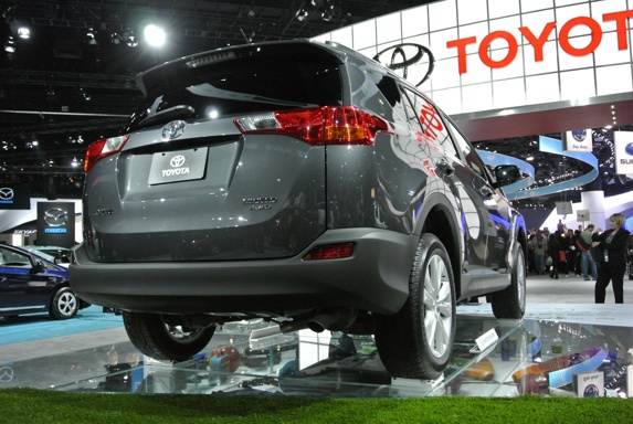 toyota-rav4-jrn-(4)-600-001