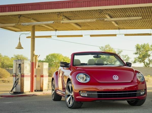2013-volkswagen-beetle-convertible-600-001