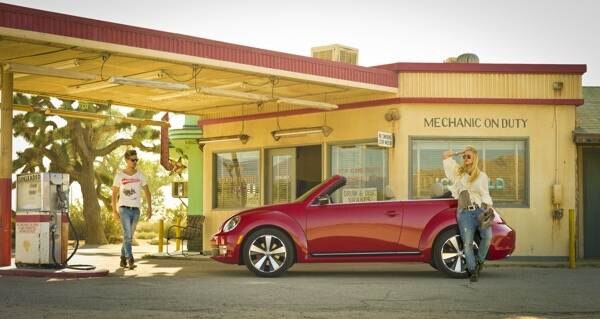 2013-volkswagen-beetle-convertible-600-004