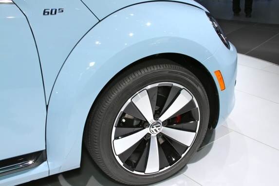 vw-beetle-convertible-08-600-001