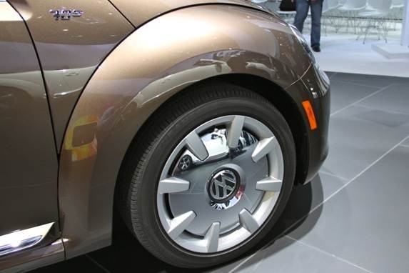 vw-beetle-convertible-12-600-001
