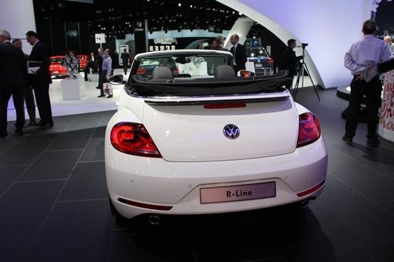 vw-beetle-convertible-18-600-001