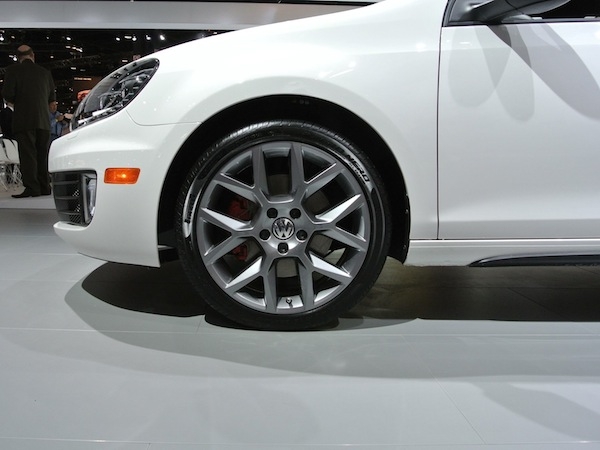 volkswagen-gti-(4)-600-001