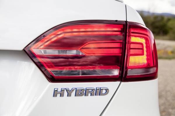 jettahybrid0124-600-001