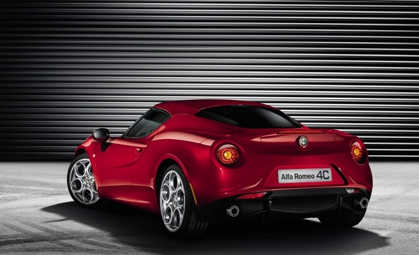 2014-alfa-romeo-4c-launch-edition-(4)-600-001