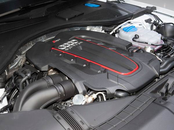 2014-audi-rs7-(7)-600-001