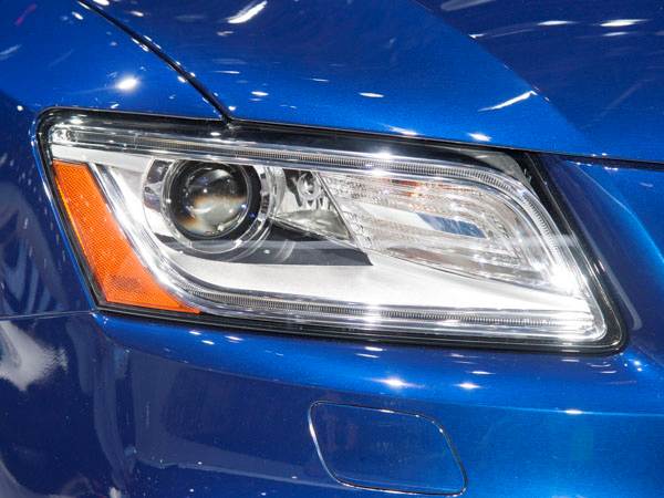 2014-audi-sq5-(5)-600-001