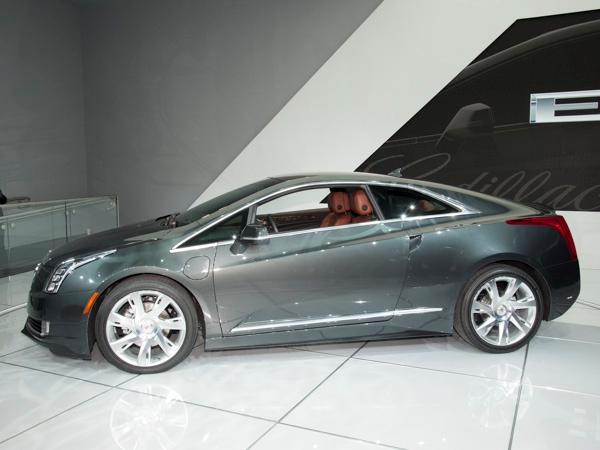 2014-cadillac-elr-(3)-600-001
