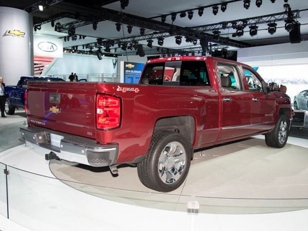 2014-chevrolet-silverado-(7)-600-001