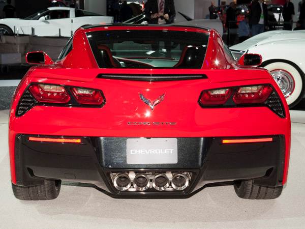 2014-chevrolet-corvette-(12)-600-001