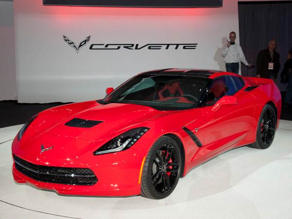 2014-chevrolet-corvette-(15)-600-001