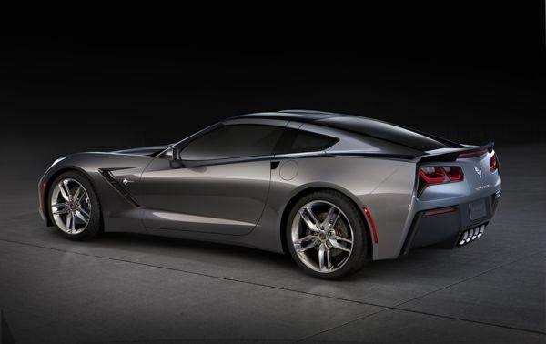 2014-chevrolet-corvette-002-600-001