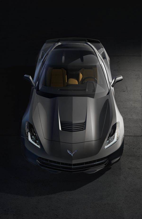 2014-chevrolet-corvette-003-600-001
