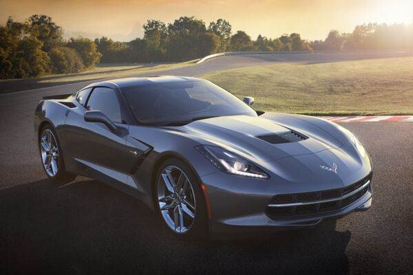 2014-chevrolet-corvette-006-600-001