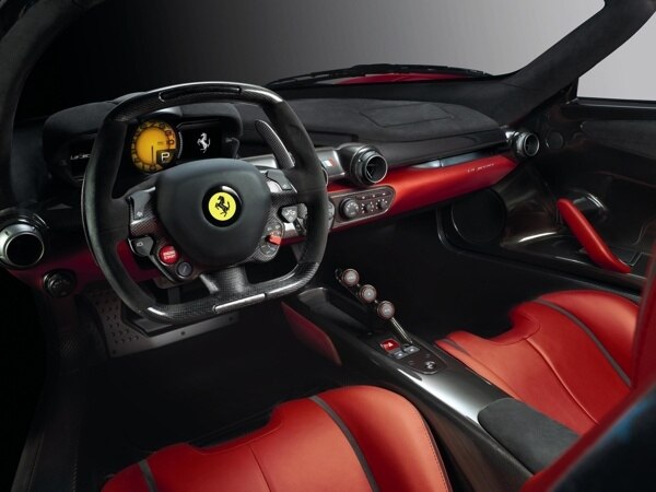658405_interno_con-pedaliera_15997_3_con-600-001