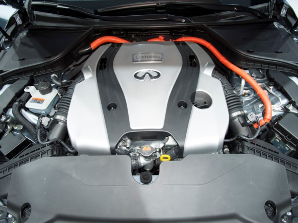 2014-infiniti-q50-(11)-600-001