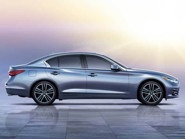 infiniti-q50-3-600-001