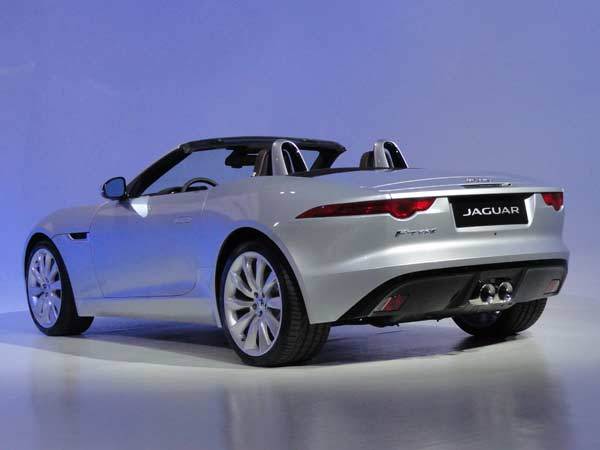 jag-f-type-rear-600-001