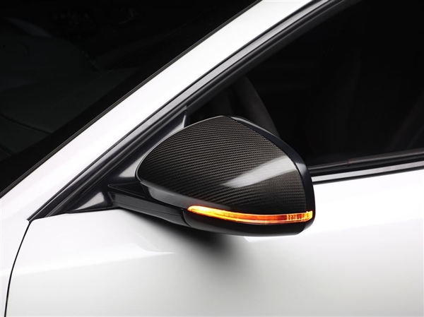 jag_xkr-s_gt_image_21_260313_lowres-600-001