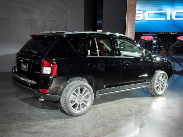 2014-jeep-compass-(2)-600-001
