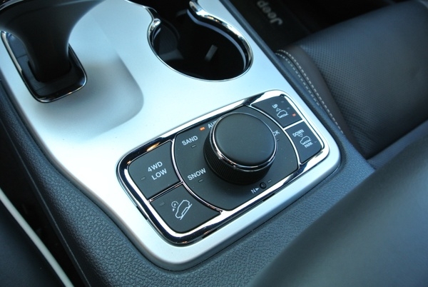 2014-jeep-grand-cherokee-(23)-600-001