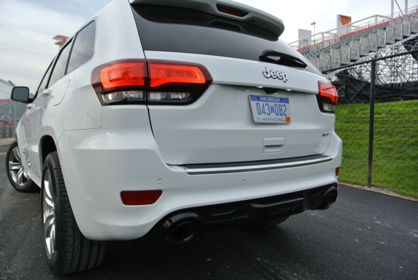2014-jeep-grand-cherokee-(32)-600-001