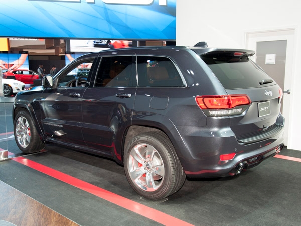2014-jeep-grand-cherokee-srt-(2)-600-001