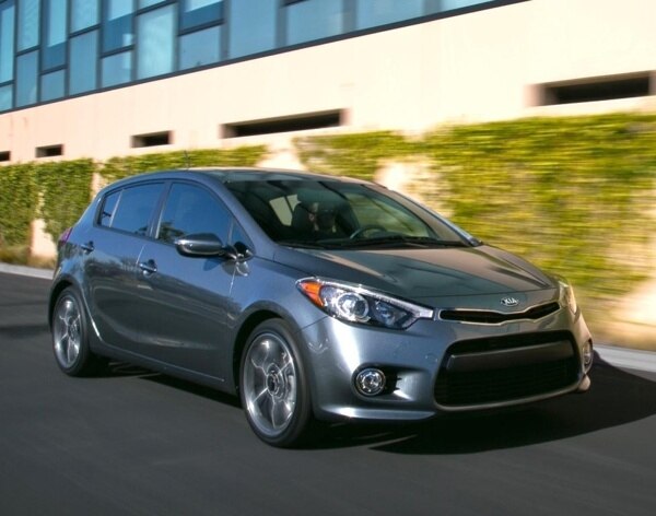 2014-kia-forte-5-door-front-action-600-001