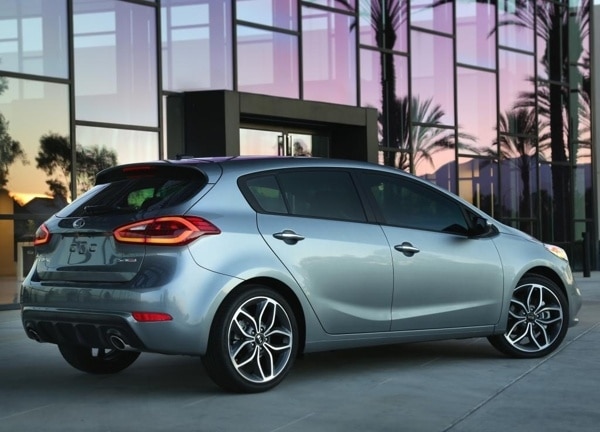 2014-kia-forte-5-door-rear-static-600-001