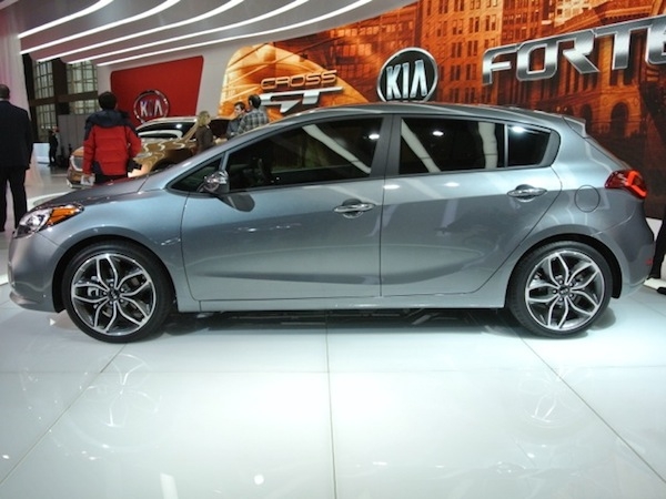 kia-forte-5-(2)-600-001