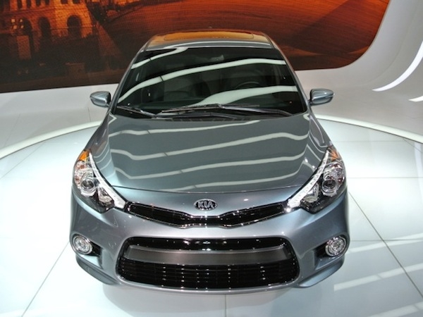 kia-forte-5-(4)-600-001