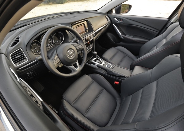 2014-mazda6-gt-(40)-600-001