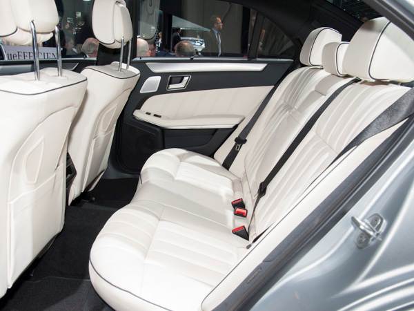 2014-mercedes-benz-e-class-(4)-600-002